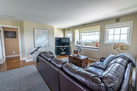 24 Nelson Ave, Fairhaven, MA 02719 photo 23