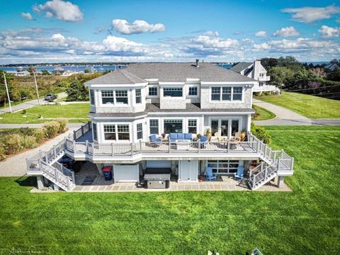 24 Nelson Ave, Fairhaven, MA 02719 photo 3