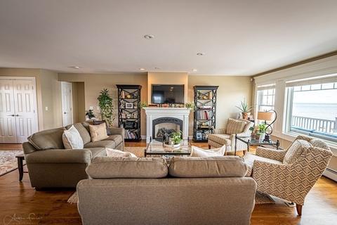 24 Nelson Ave, Fairhaven, MA 02719 photo 11