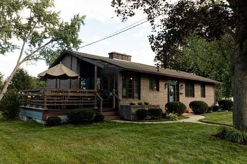 84 Fedak Dr, Chicopee, MA 01013 photo 1