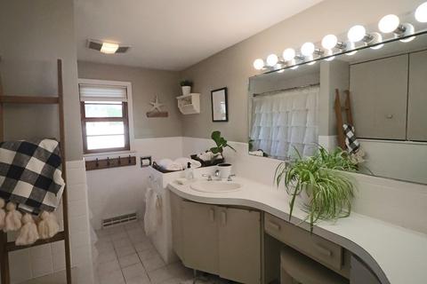 84 Fedak Dr, Chicopee, MA 01013 photo 17