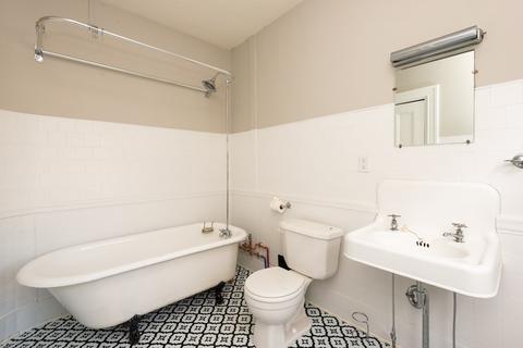 28 Locust St, Everett, MA 02149 photo 15