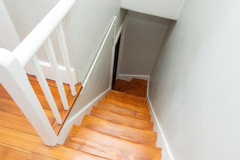 28 Locust St, Everett, MA 02149 photo 25