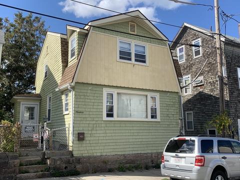 19 Beacon St, Fall River, MA 02721 photo 1