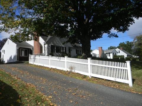 30 Glenvale St, Springfield, MA 01119 photo 2