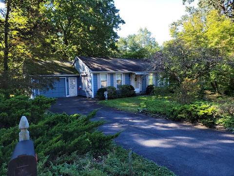 51 Bridle Path Rd, Chicopee, MA 01013 photo 2