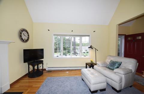 44 Spinnaker Ln, Bourne, MA 02559 photo 5