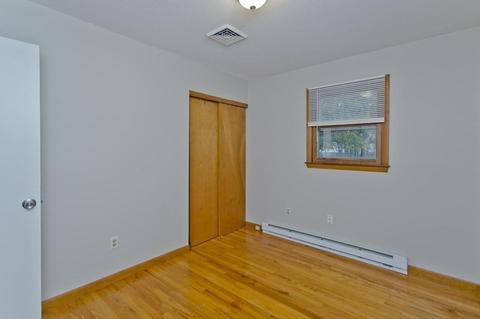 29 Lamont St, Springfield, MA 01119 photo 11