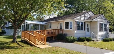 29 Lamont St, Springfield, MA 01119 photo 1
