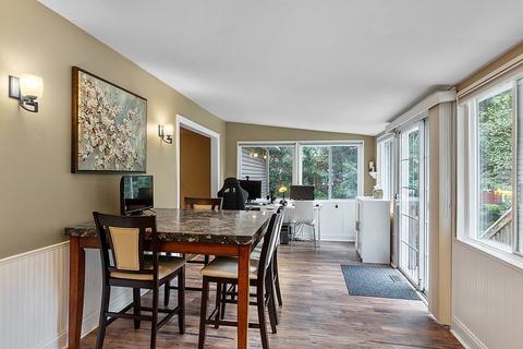54 Pine St, Danvers, MA 01923 photo 6