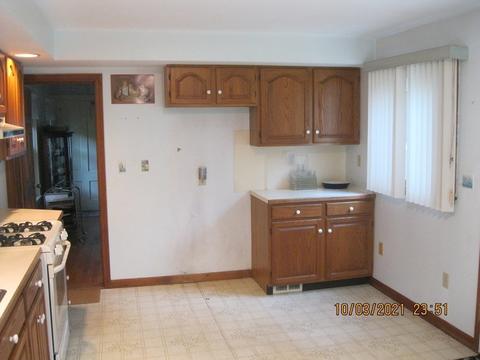 151 E Main St, Norton, MA 02766 photo 4