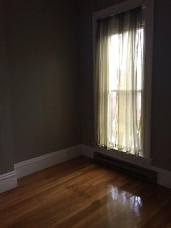 34 Mattoon St, Springfield, MA 01105 photo 7