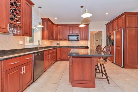 11 Dudley Rd, Mendon, MA 01756 photo 14