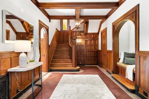 101 Dean Rd, Brookline, MA 02445 photo 9