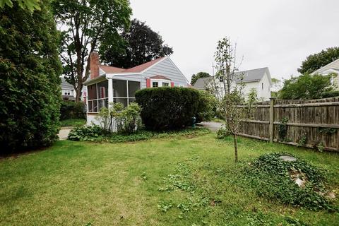 66 Beach St, Marblehead, MA 01945 photo 12