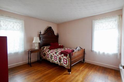 66 Beach St, Marblehead, MA 01945 photo 7