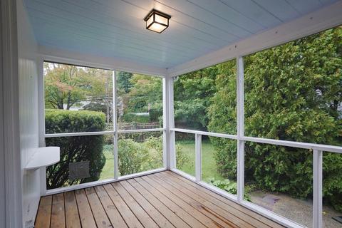 66 Beach St, Marblehead, MA 01945 photo 9