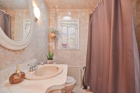 47 Jefferson Ave, Everett, MA 02149 photo 16
