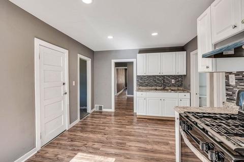 47 Wilcox St, Springfield, MA 01105 photo 13