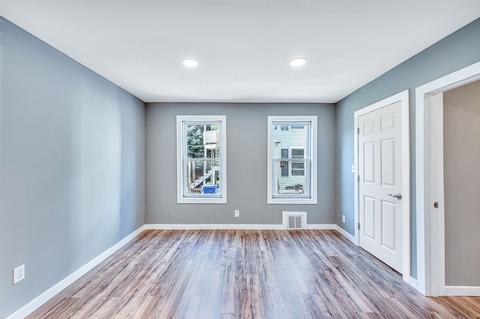 47 Wilcox St, Springfield, MA 01105 photo 8