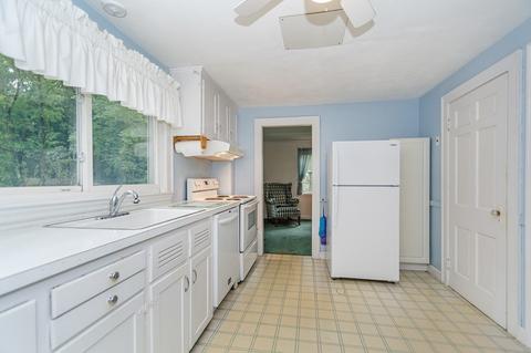 27 Fairmount Rd, Reading, MA 01867 photo 3