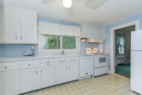 27 Fairmount Rd, Reading, MA 01867 photo 4
