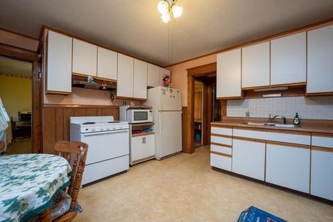 290 Goodwin St, Springfield, MA 01151 photo 3