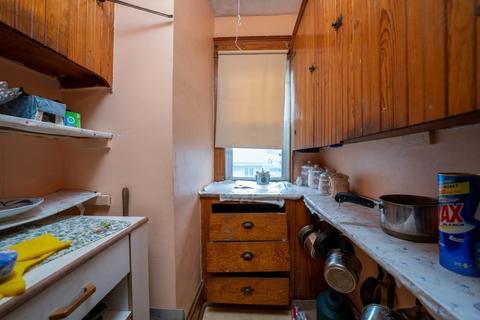 290 Goodwin St, Springfield, MA 01151 photo 5