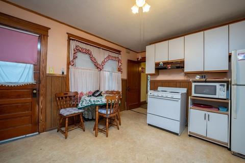 290 Goodwin St, Springfield, MA 01151 photo 4