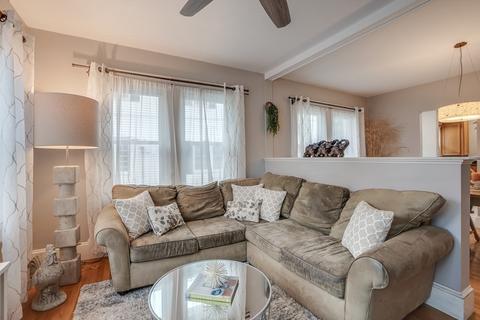 5 Crescent Ave, Stoneham, MA 02180 photo 6