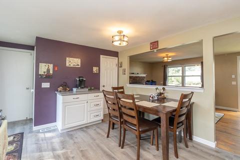 206 Pine Acre Rd, Springfield, MA 01129 photo 11
