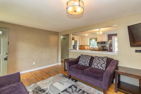 206 Pine Acre Rd, Springfield, MA 01129 photo 7