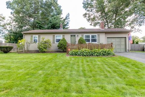 206 Pine Acre Rd, Springfield, MA 01129 photo 1