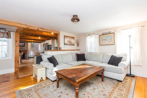 71 North St, Georgetown, MA 01833 photo 9