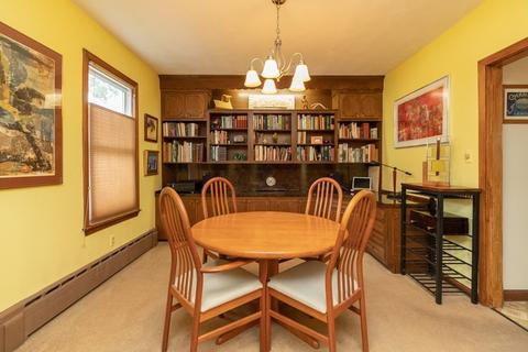 21 Home St, Springfield, MA 01104 photo 8