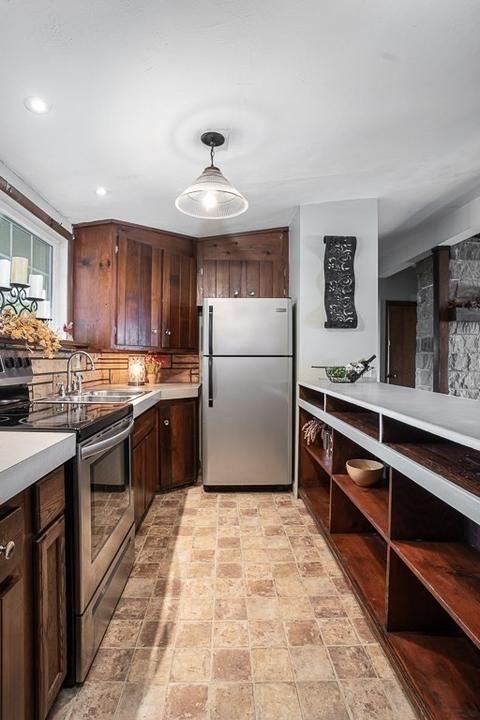 146 Brittany Rd, Springfield, MA 01151 photo 6
