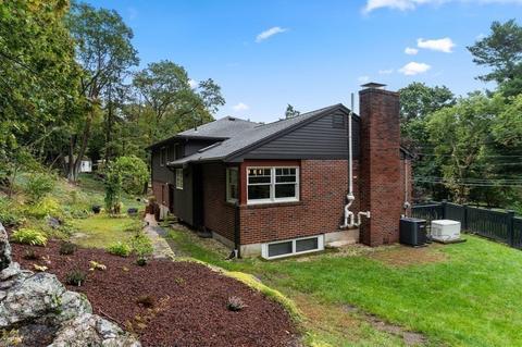 189 Hart St, Beverly, MA 01915 photo 33