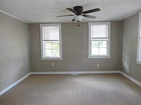 79 East St, Ware, MA 01082 photo 12