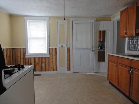 79 East St, Ware, MA 01082 photo 10