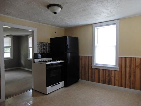 79 East St, Ware, MA 01082 photo 11