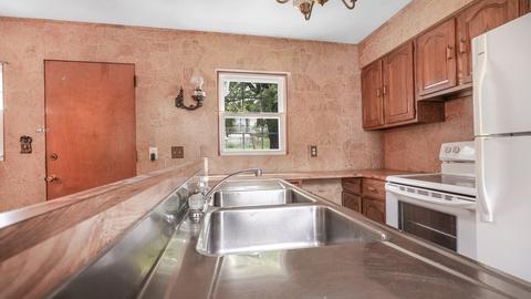 102 Poplar St, Fall River, MA 02724 photo 10