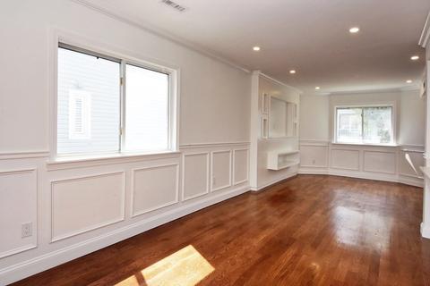 39 Cedar St, Everett, MA 02149 photo 4