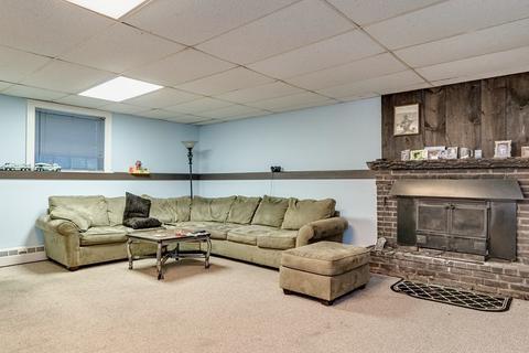 2 Vine St, Franklin, MA 02038 photo 12