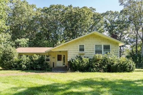 2 Vine St, Franklin, MA 02038 photo 1