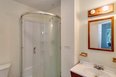 2 Vine St, Franklin, MA 02038 photo 5