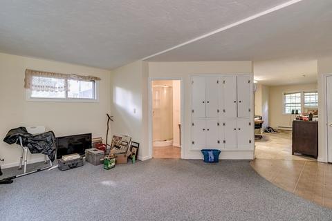 2 Vine St, Franklin, MA 02038 photo 4