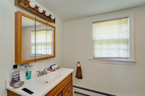 2 Vine St, Franklin, MA 02038 photo 11
