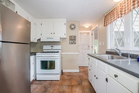 80 Ledgewood Rd, Dedham, MA 02026 photo 11