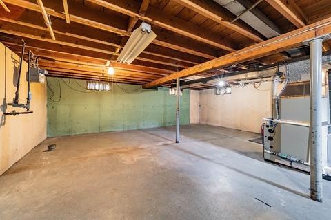 868 Grayson Dr, Springfield, MA 01119 photo 28