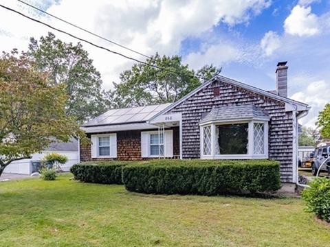 868 Grayson Dr, Springfield, MA 01119 photo 2